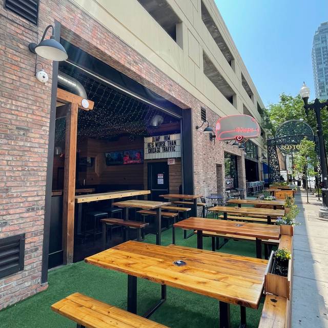 Restaurante Happy Camper Pizza Old Town Chicago, , IL OpenTable