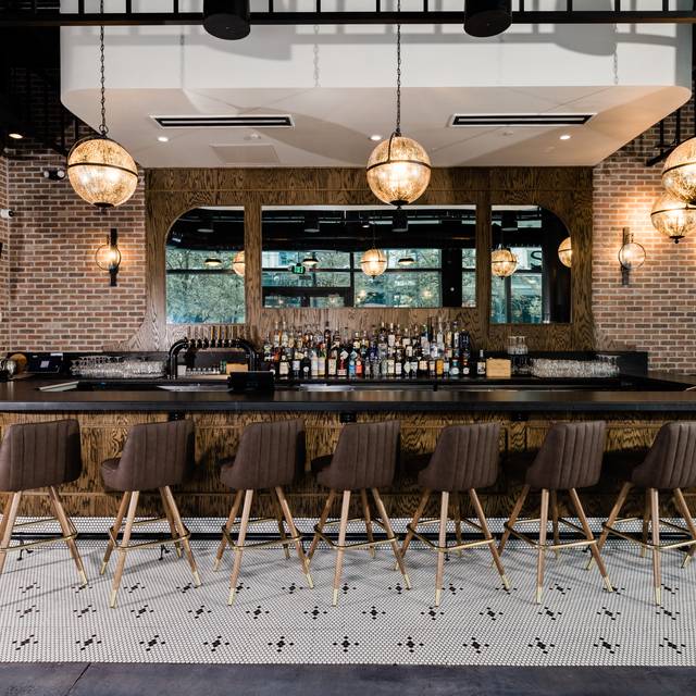 Small Giant Restaurant & Bar - Tampa, FL | OpenTable