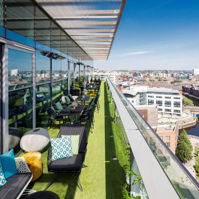 Sky Lounge at Doubletree by Hilton Leeds - Updated 2024, Northwest ...