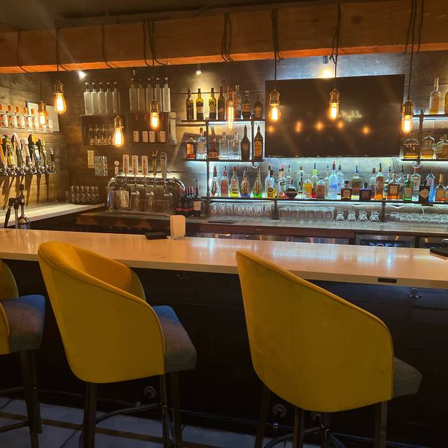 Restaurante Brick N Fire - Bradford West Gwillimbury, ON | OpenTable
