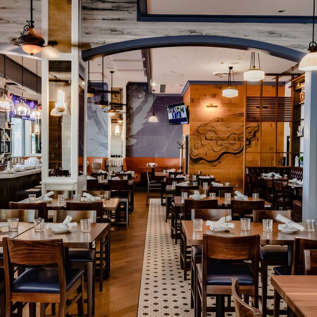 King Street Oyster Bar - Potomac Restaurant - Potomac, MD | OpenTable