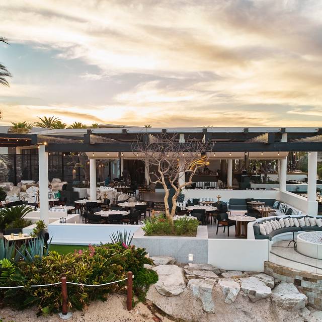 Comal Restaurant & Bar - Chileno Bay Resort & Residences - Cabo San ...