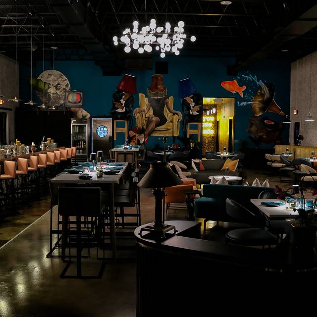 Lamp & Shade Craft Kitchen and Cocktails Restaurant Orlando, FL