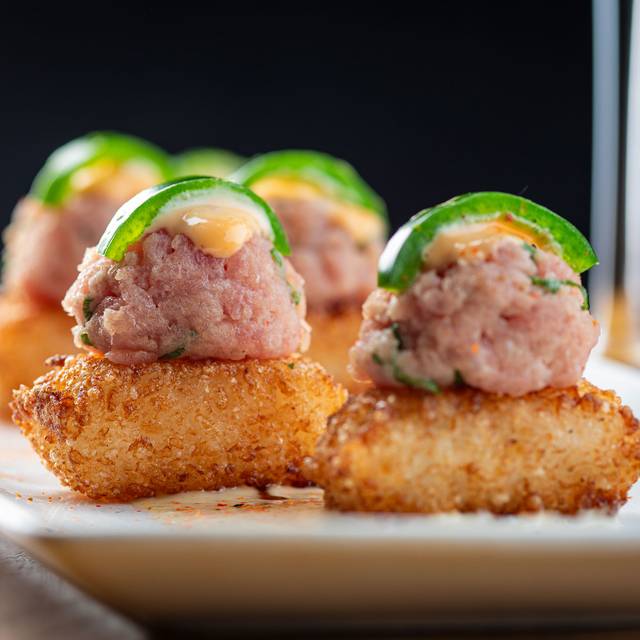 Cooper's Hawk Winery & Restaurant Ft. Lauderdale Galleria Mall