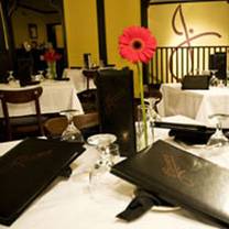 Una foto del restaurante J. Bruner's