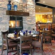Restaurants near Macalester College - Downtowner Woodfire Grill