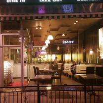 Una foto del restaurante Satay on the Road - Avenue Rd.
