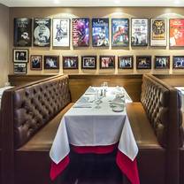 photo of frankie and johnnie's steakhouse - 46th street restaurant