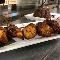Una foto del restaurante Azucar Cuban Cuisine
