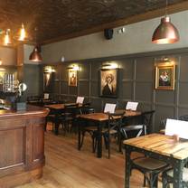 Una foto del restaurante The Grafton Arms