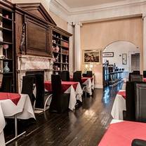 foto van seasons restaurant and bar restaurant