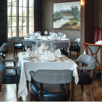 Una foto del restaurante Chancellor's Grill and Lounge