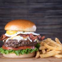 foto del ristorante bailey's sports bar and grill - troy