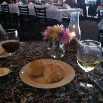 Una foto del restaurante Island Room At Cedar Cove