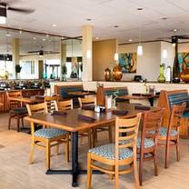 Restaurants near Galveston Island Convention Center - The Jetty - Holiday Inn