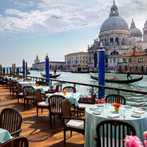 Una foto del restaurante The Gritti Terrace