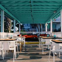 Een foto van restaurant The Deck Beach Bar and Kitchen