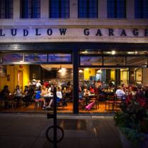 Une photo du restaurant Ludlow Garage