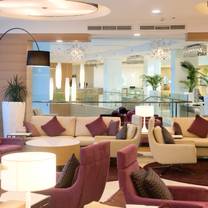 A photo of Halwa Lounge Cafe - Holiday Inn AlSeeb Muscat restaurant