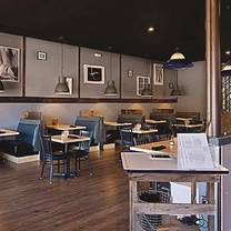 LakePoint Champions Center Restaurants - Table 20