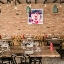 photo of pucci mayfair restaurant