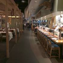 photo of yoshi's oakland restaurant