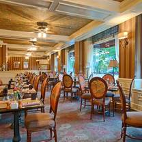 Restaurants near Kentucky Derby Museum - J Graham's Cafe