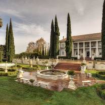 Una foto del restaurante Grand Island Mansion