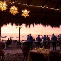 Una foto del restaurante La Palapa Restaurant