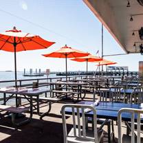 Restaurants near Charleston Maritime Center - Fleet Landing Restaurant & Bar