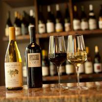 Una foto del restaurante Nosh Restaurant and Wine Lounge