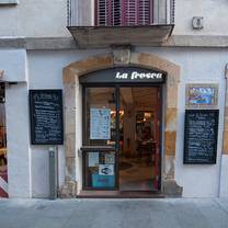 Restaurants near Razzmatazz Barcelona - La Fresca