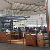 Stanley Park Tap House - Vancouver International Airport, Domestic Gate B12