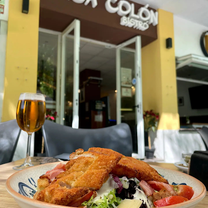 Una foto del restaurante Casa Colón Bistró