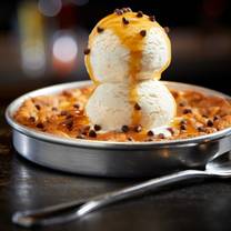 BJ's Restaurant & Brewhouse - Burbankの写真