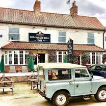 Photo du restaurant The Old Black Bull