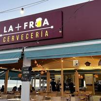 A photo of LA + FRIA EL PALO restaurant