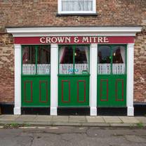 Une photo du restaurant Crown & Mitre