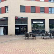 Una foto del restaurante Grill House - Hamburguesería