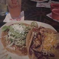 Una foto del restaurante Miguel's Cocina - Carlsbad