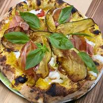 A photo of Delizia - Pizzería Italiana restaurant