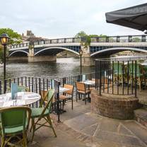 Une photo du restaurant Côte Brasserie - Windsor