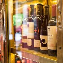 Marcelino, Vinos y Ultraporcinos (La Cava)