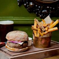 Una foto del restaurante Elliott's Craft Kitchen