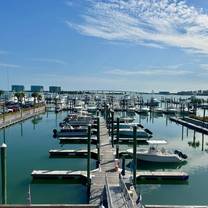 Una foto del restaurante Barometer Waterfront Grille