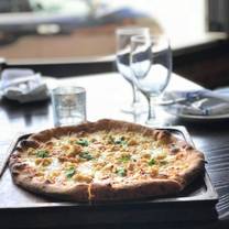 Una foto del restaurante B2 Bistro & Bar - Point Pleasant