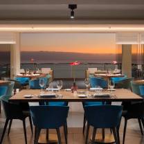 Una foto del restaurante Aqua Restaurant