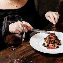 Una foto del restaurante SIDECUT Steakhouse at Four Seasons Resort Whistler
