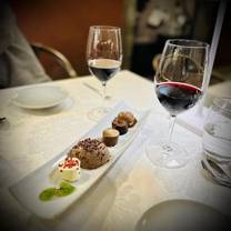 Una foto del restaurante Armazém do Sal