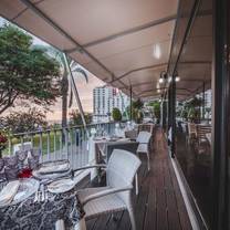 Una foto del restaurante Legacy Lounge Bar & Restaurant